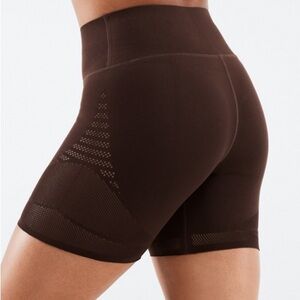 Fabletics SculptKnit High-Waisted Bike Shorts Brown – 6” Inseam Medium